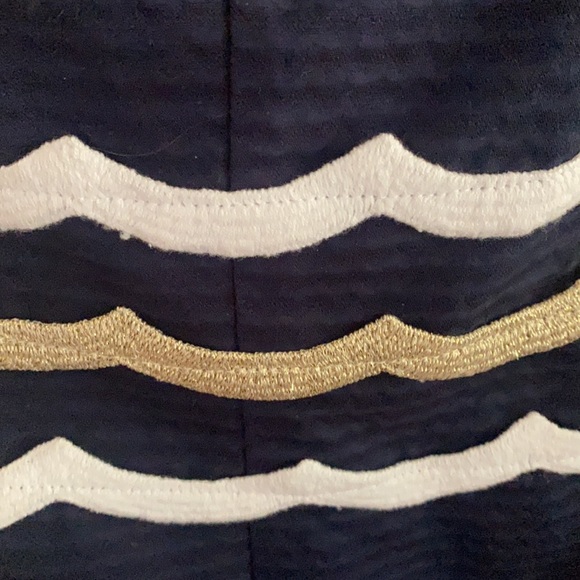 Lilly Pulitzer Scalloped Dress size 6 - Picture 2 of 8